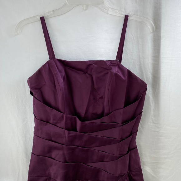 DaVinci Formal Satin Dress Size: 8 - Picture 7 of 14